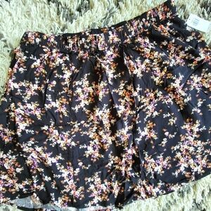 NWT Black Floral Old Navy Skirt